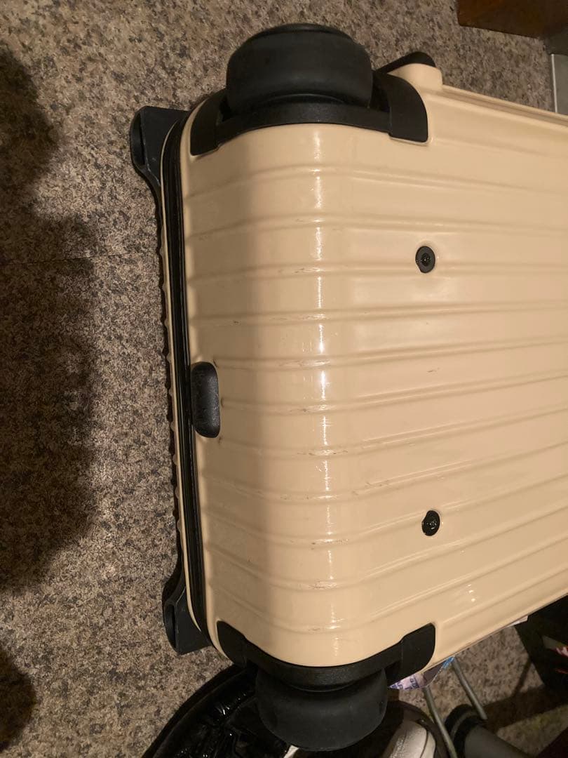 リモワ エクリュ ユナイテッドアローズ 別注 35L 2輪