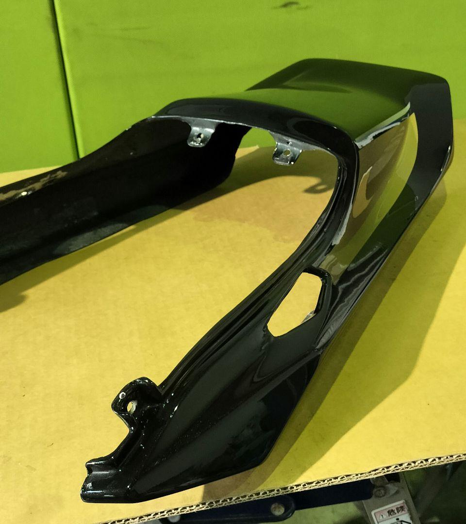 早いもの勝ち！zrx1200ダエグ　VERTIAヴェルティア　ロングテールカウル