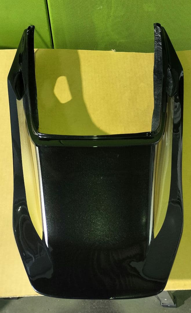 早いもの勝ち！zrx1200ダエグ　VERTIAヴェルティア　ロングテールカウル