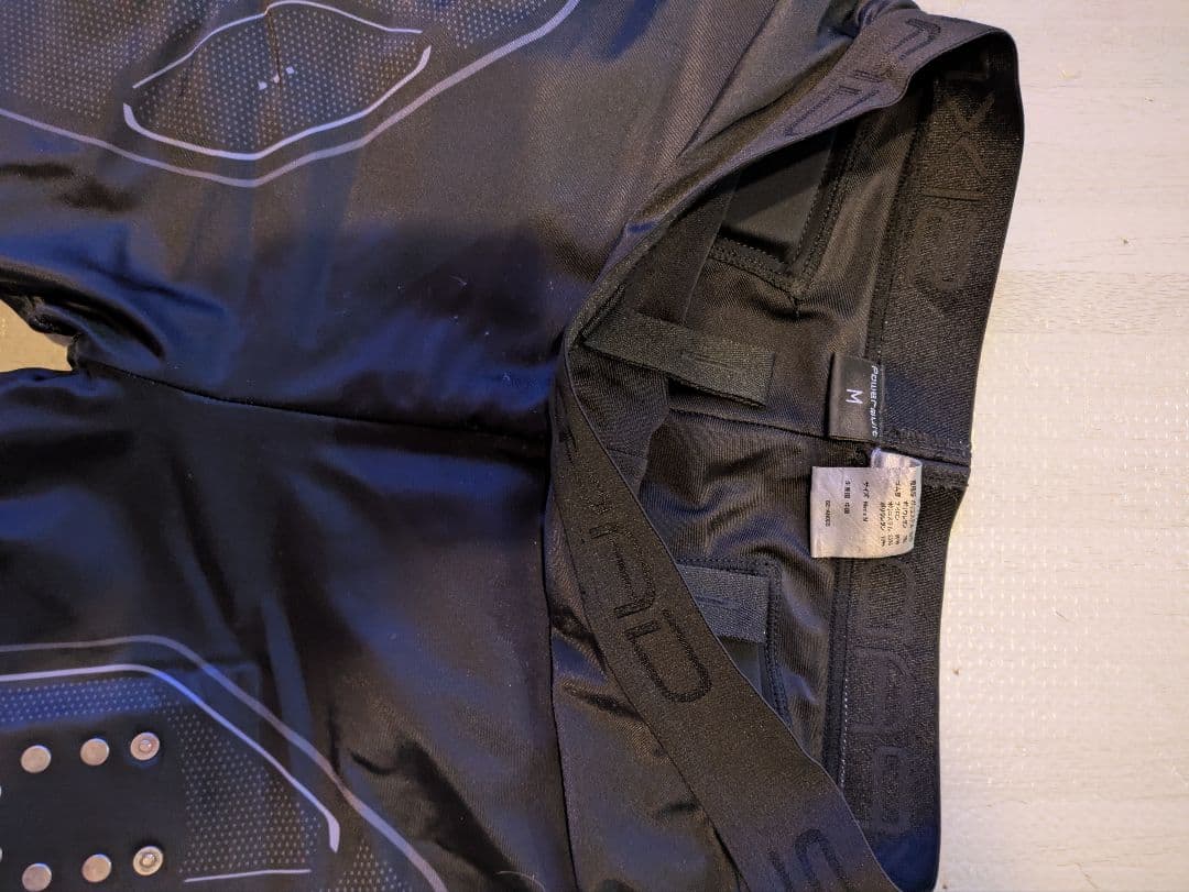 【miko】SIXPAD Powersuit　上下セット（男性用Mサイズ）