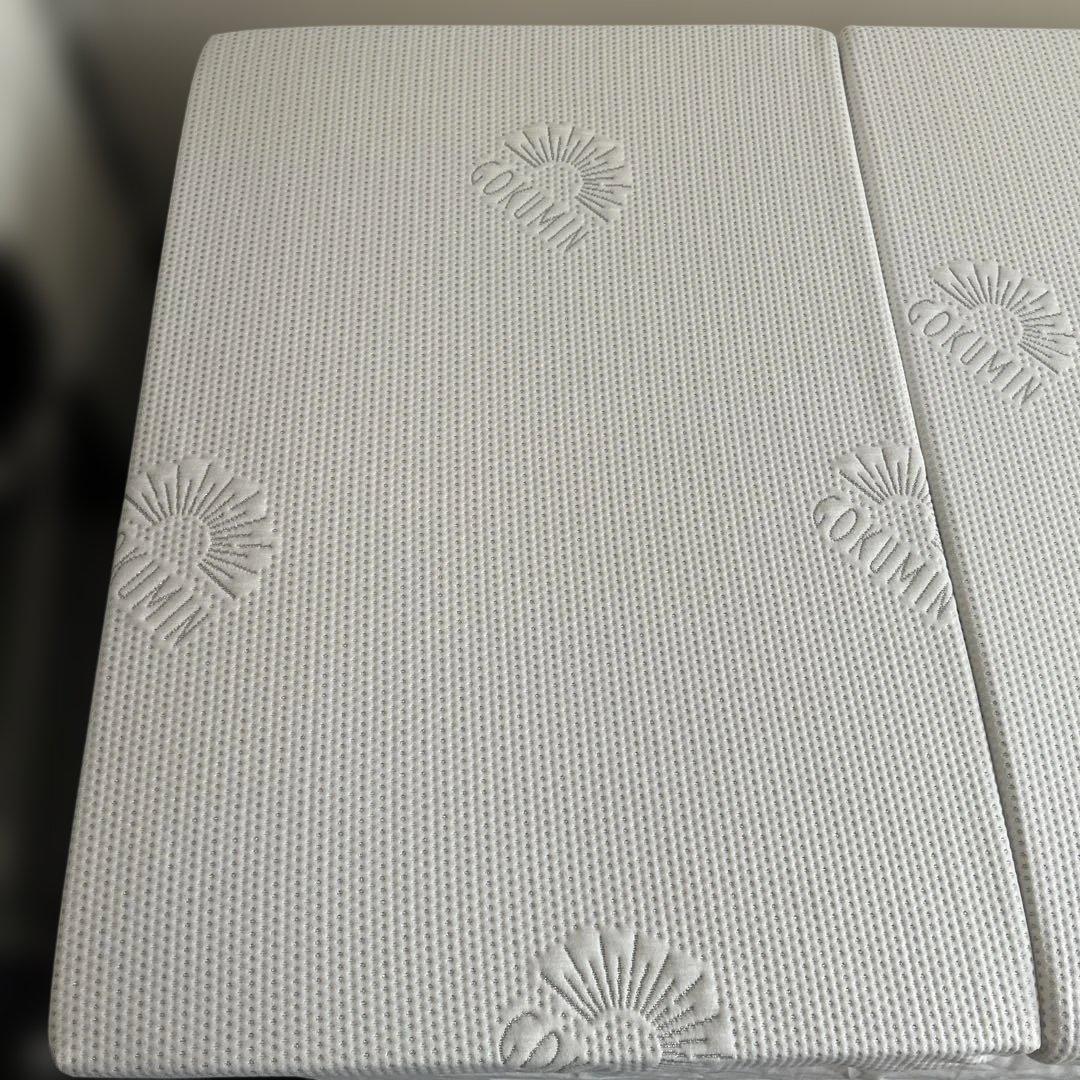 GOKUMIN マットレス　シングル　三つ折り