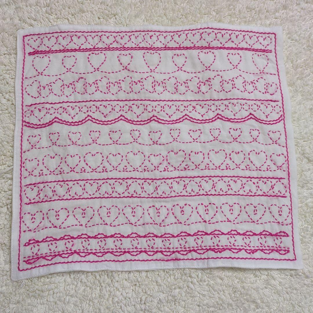 刺し子ふきん（りんご＆ハートのレース）