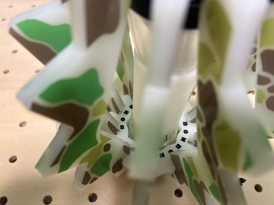 ボンボネロ bonbonero 蓄光カモ CAMO