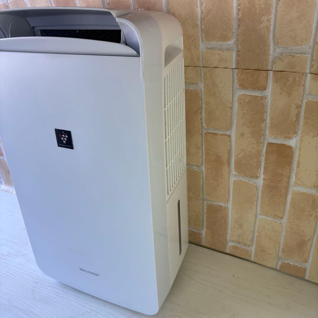 SHARP 除湿機 ホワイト　CM-N100　2021年製