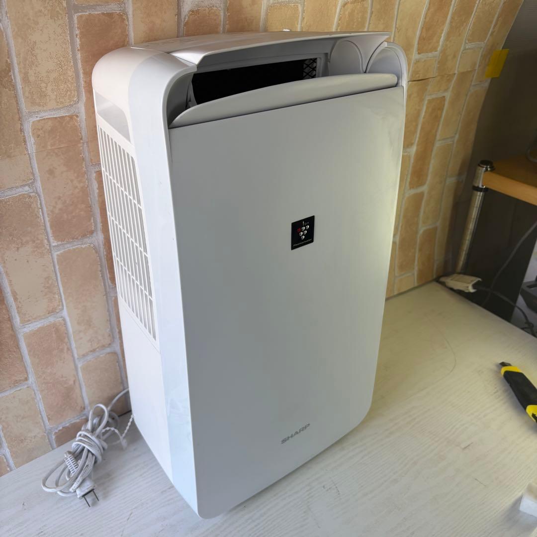 SHARP 除湿機 ホワイト　CM-N100　2021年製