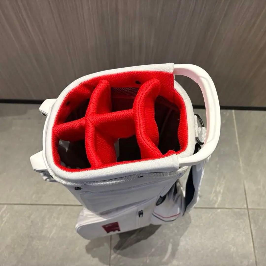 早い者勝ち‼️ TAYLORMADE スタンド式ゴルフバッグ LIN057