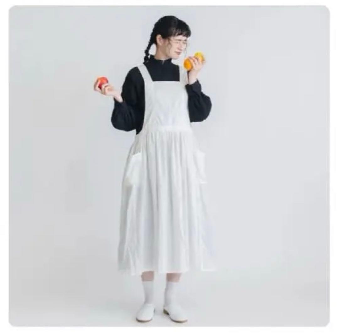 KURA SUKUTO ホワイトロングエプロン くらすこと