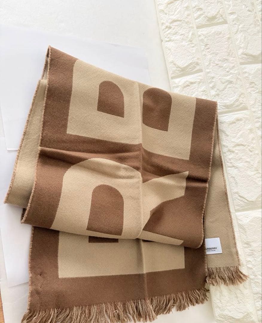 BURBERRY バーバリー ブラウン ロゴ入り マフラー