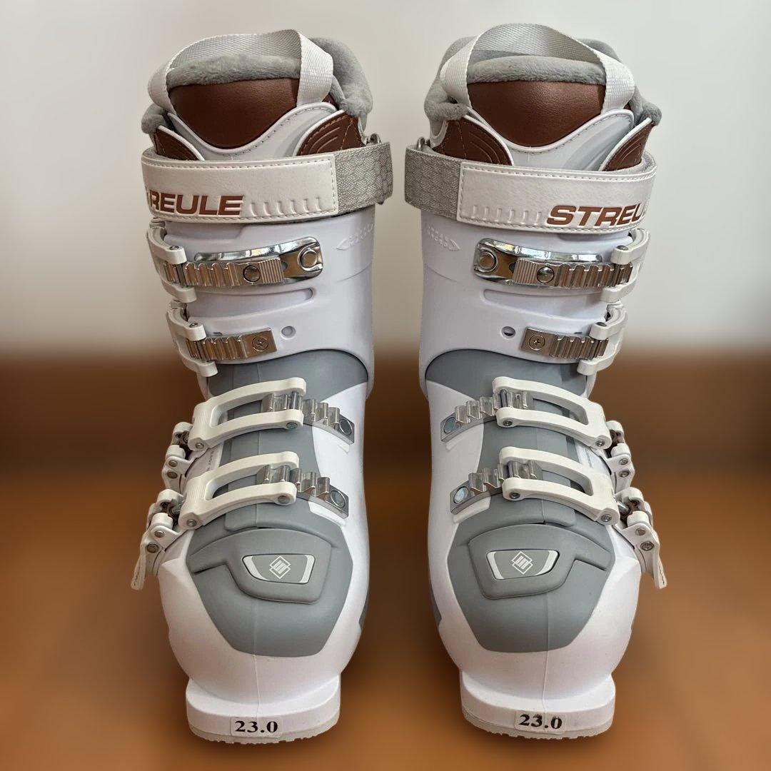 新品 シュトロイレ スキーブーツ STREULE GARNET 70 23cm