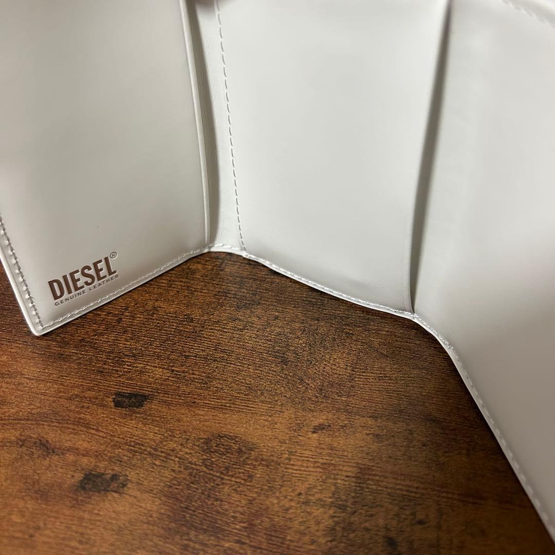 DIESEL 財布 ディーゼル 三つ折り財布 ユニセックス ホワイト 1DR