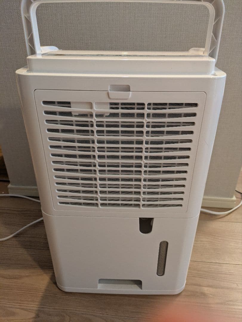 アイリスオーヤマ除湿機 DCE-6515 6.5L