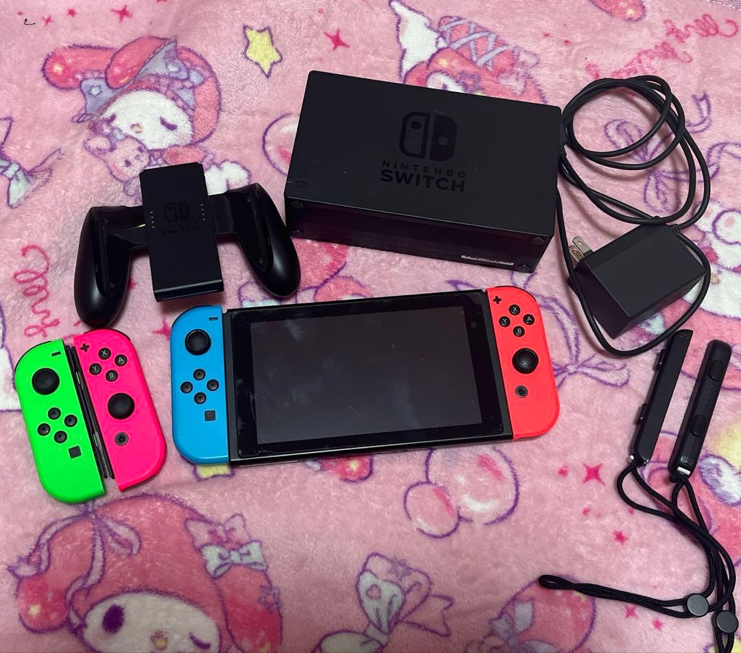 NintendoSwitch本体＋コントローラー1セット