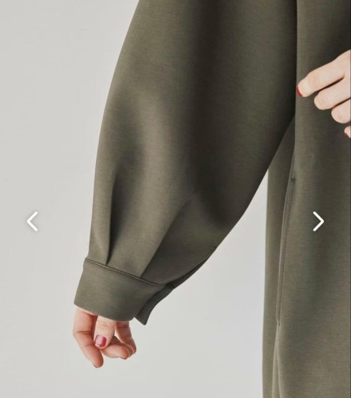 1743　北欧暮らしの道具店　シワになりにくいポンチ素材のワンピース　オリーブM