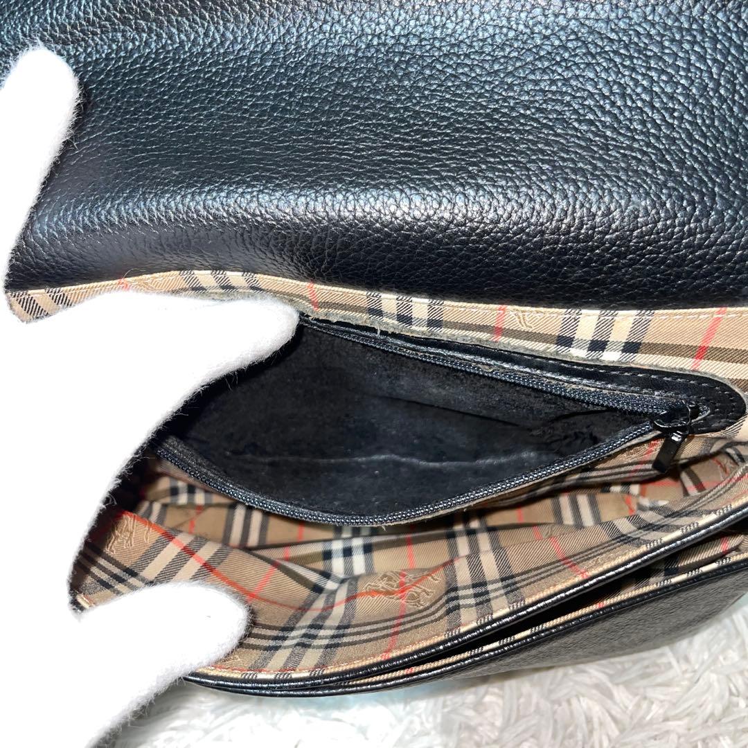 【美品】Burberry バーバリー　ショルダーバッグ　レザー　ブラック　黒