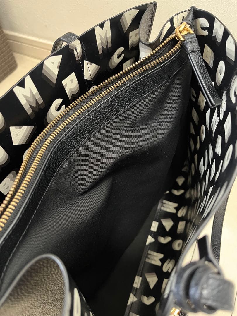 MARC JACOBS マークジェイコブストートバッグ A4サイズ収納可 黒