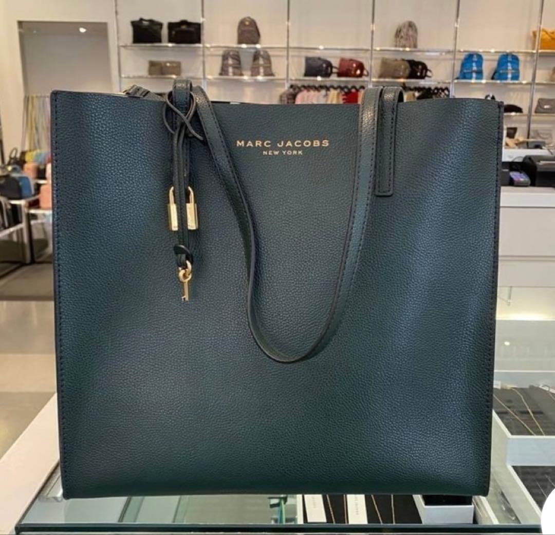 MARC JACOBS マークジェイコブストートバッグ A4サイズ収納可 黒