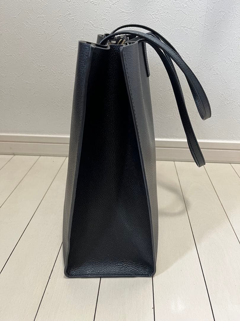 MARC JACOBS マークジェイコブストートバッグ A4サイズ収納可 黒