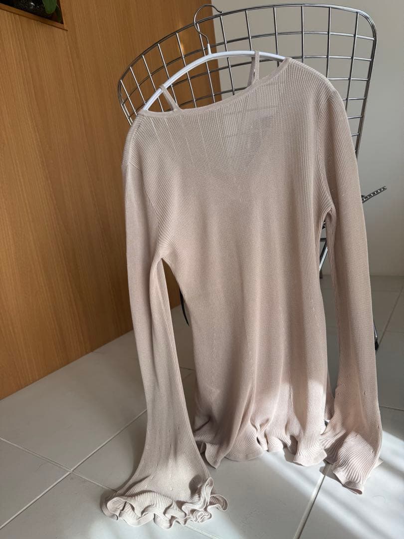 AMERI vintage シアーフリルニットトップス