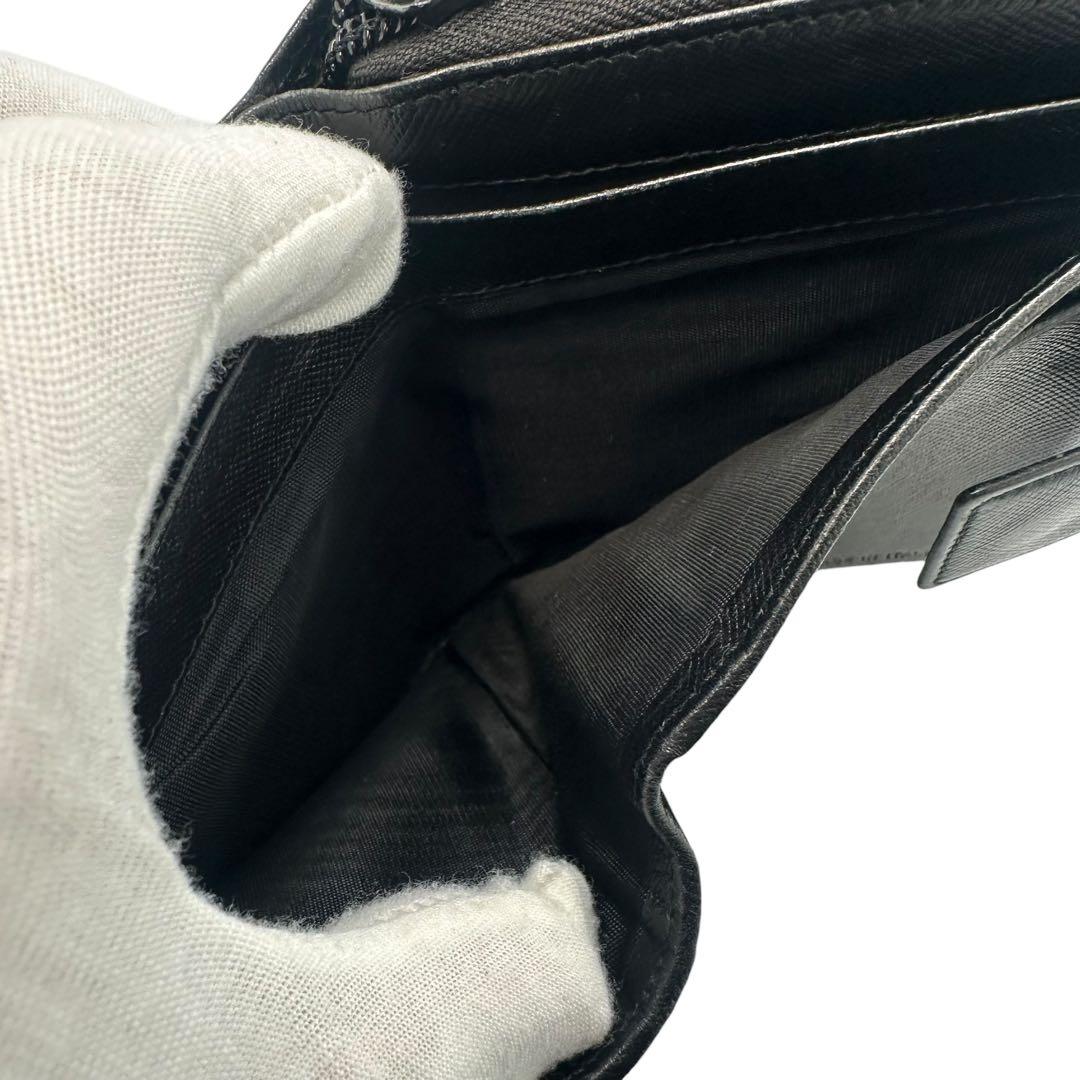 【美品】プラダ 2つ折り長財布 サフィアーノレザー ブラック 黒 三角プレート