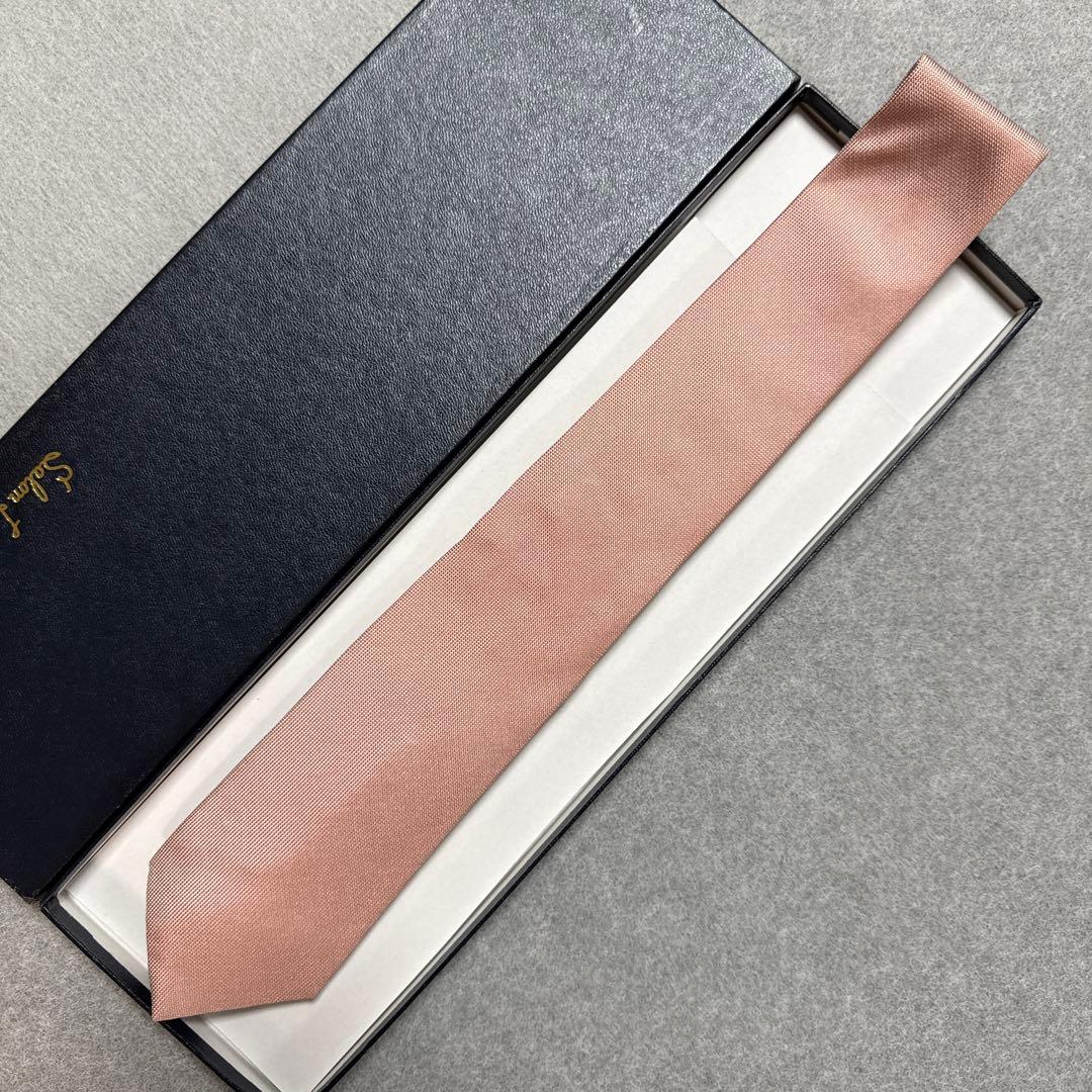 プラダ　ネクタイ　赤ピンク　無地　シルクジャガード