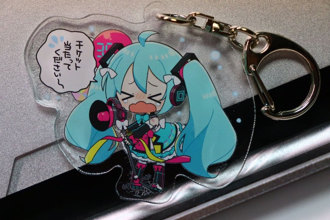 光が灯るまで Omoi キーホルダー付き サイン入り