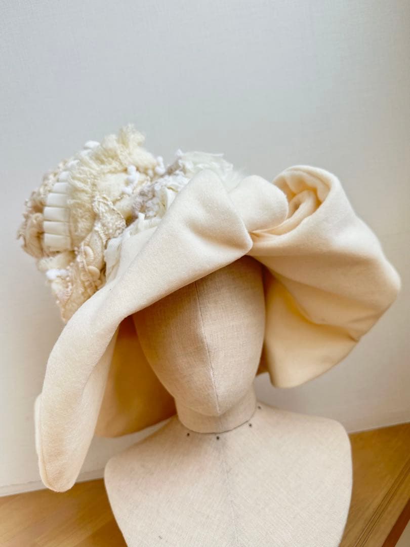 ブレード・フリンジ等パッチワークハット　ウールブリム　オフ白 1点物ハンドメイド