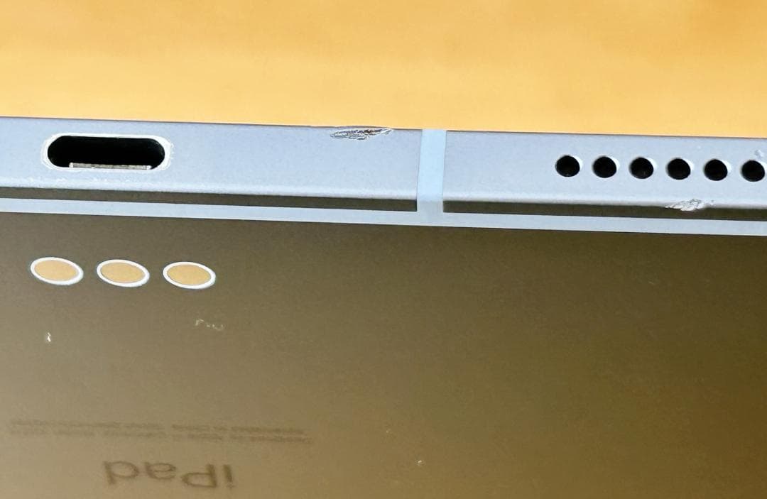 ほ*ん様 ジャンク【Simフリー】iPad Air 第4世代 64GB スカイブ