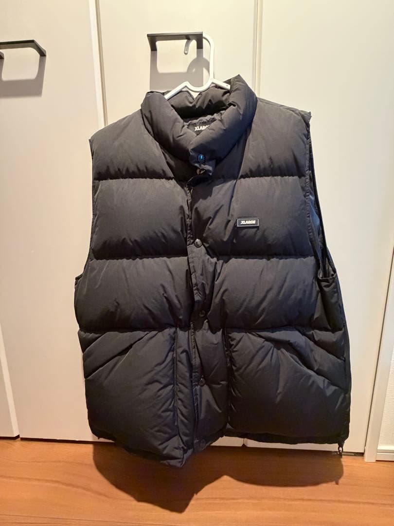 (美品)XLARGE　2023AWダウンベスト ブラック Lサイズ