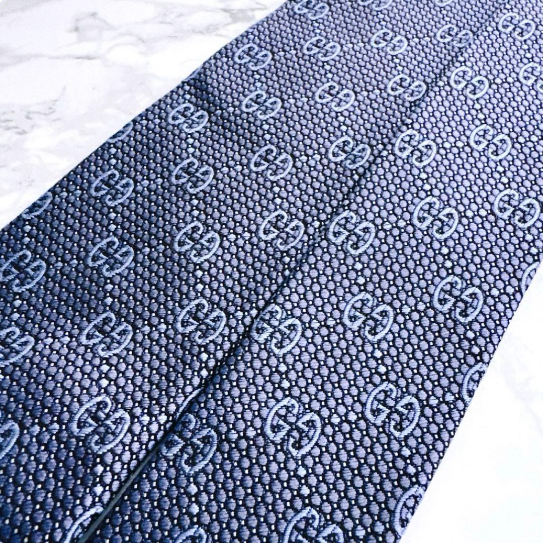 ✨未使用クラス✨汚れなし✨GUCCI GG柄　ナロータイ　ブルー　ネクタイ