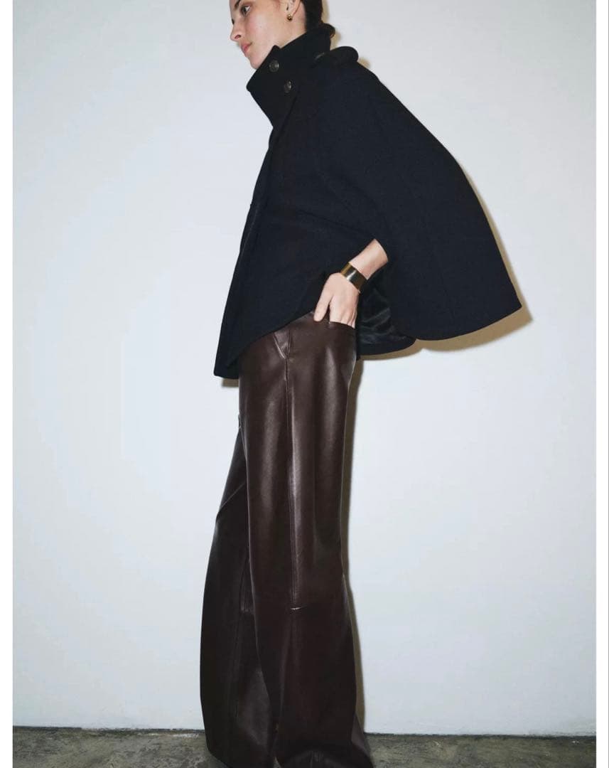 タグ付新品★ZARAのMANTECOウールブレンドケープ★Sサイズ★ブラック色