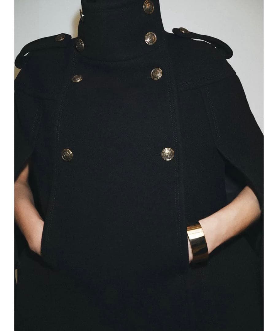 タグ付新品★ZARAのMANTECOウールブレンドケープ★Sサイズ★ブラック色