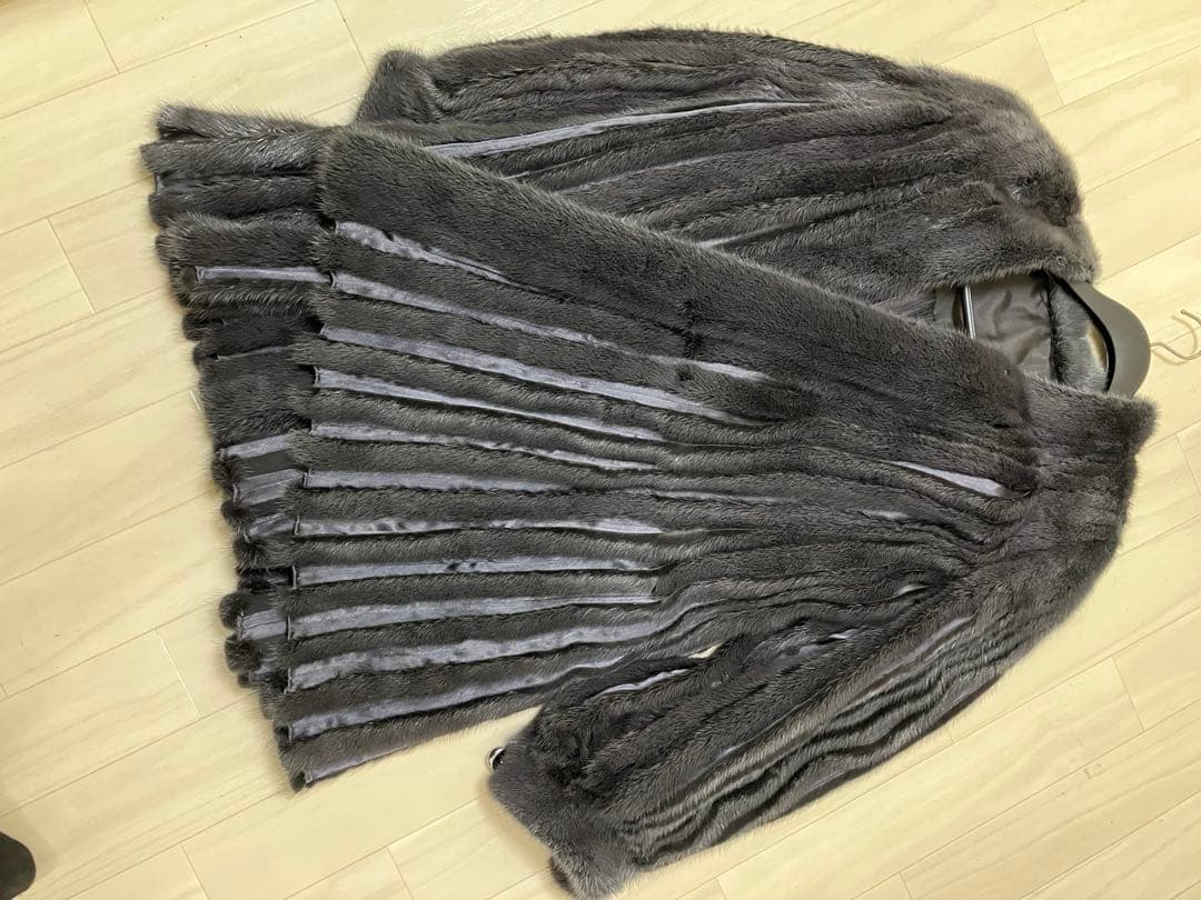 ミンク ファー コート ジャケット ポンチョ ストライプデザイン グレー系