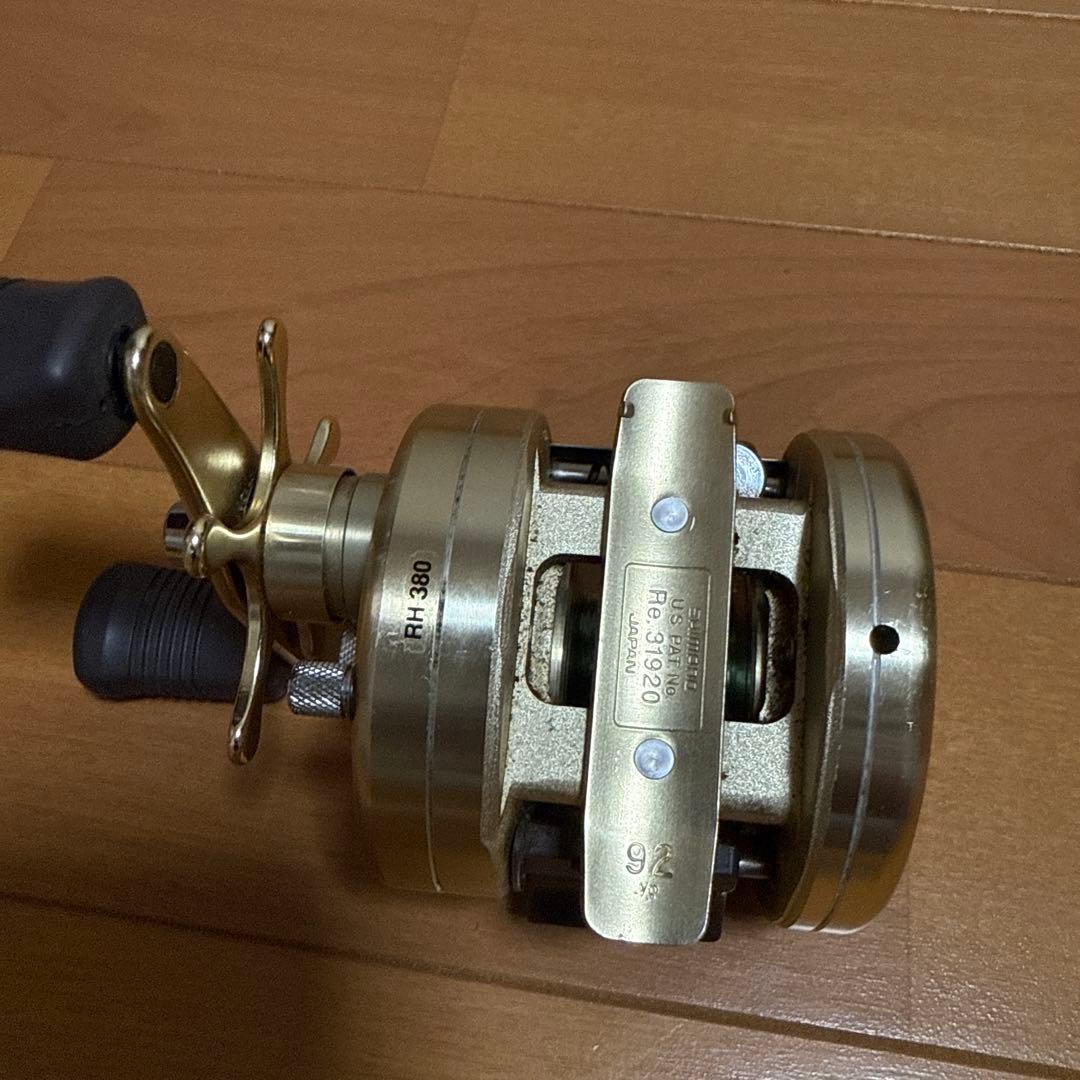 SHIMANO CALCUTTA 200XT ゴールドリール