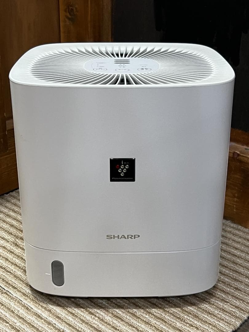 ※【中古美品】24年製 SHARP 衣類乾燥除湿器 CV-P60 取説付き