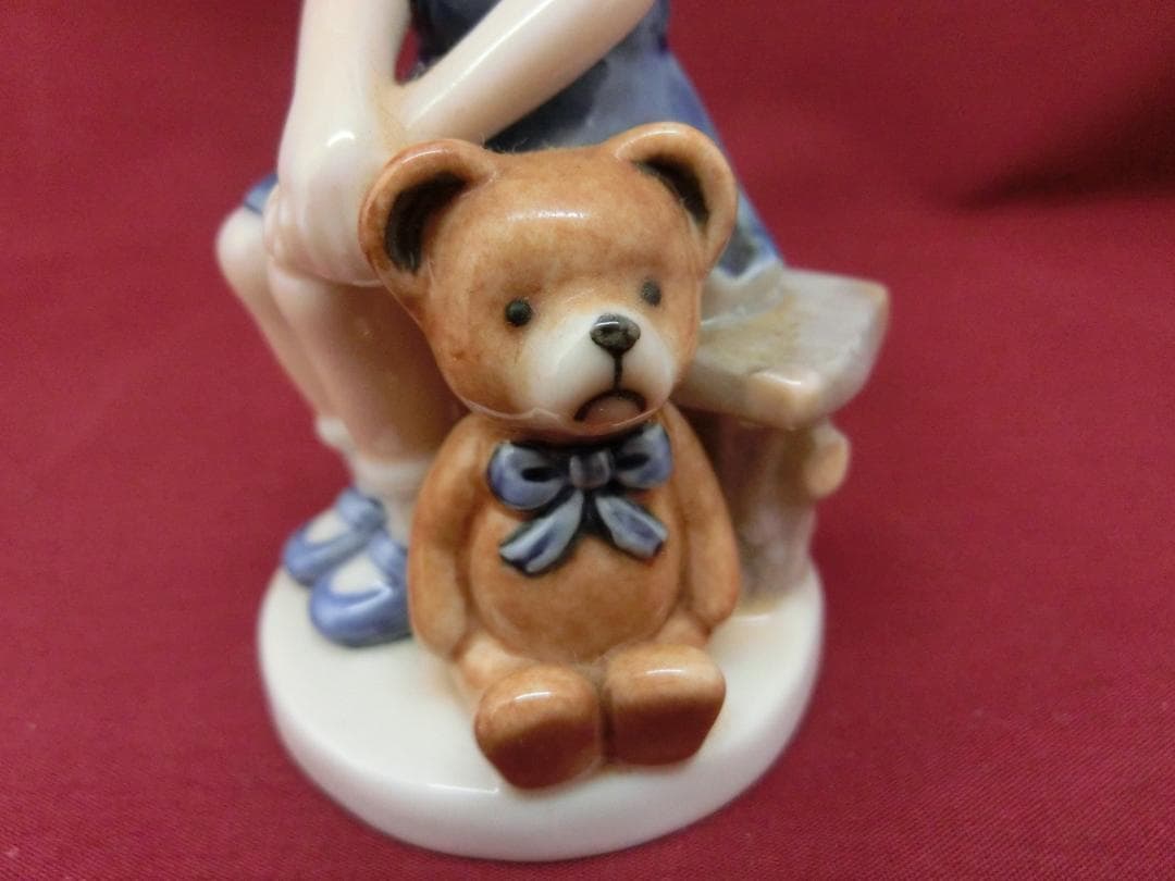 『ロイヤルコペンハーゲン』2000年ミレニアム.プレートフィギュリン付き