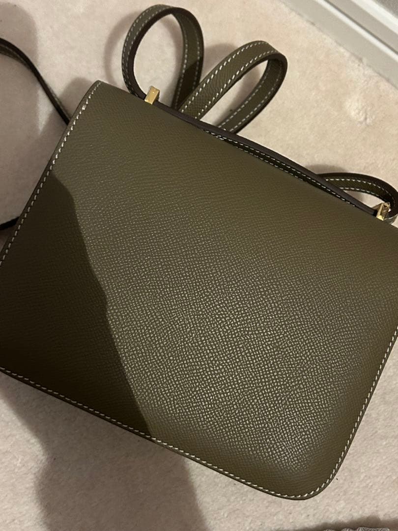 Hロゴマーク　ショルダーバッグ