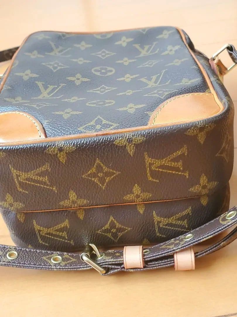 ルイヴィトン モノグラム アマゾン ショルダーバッグ