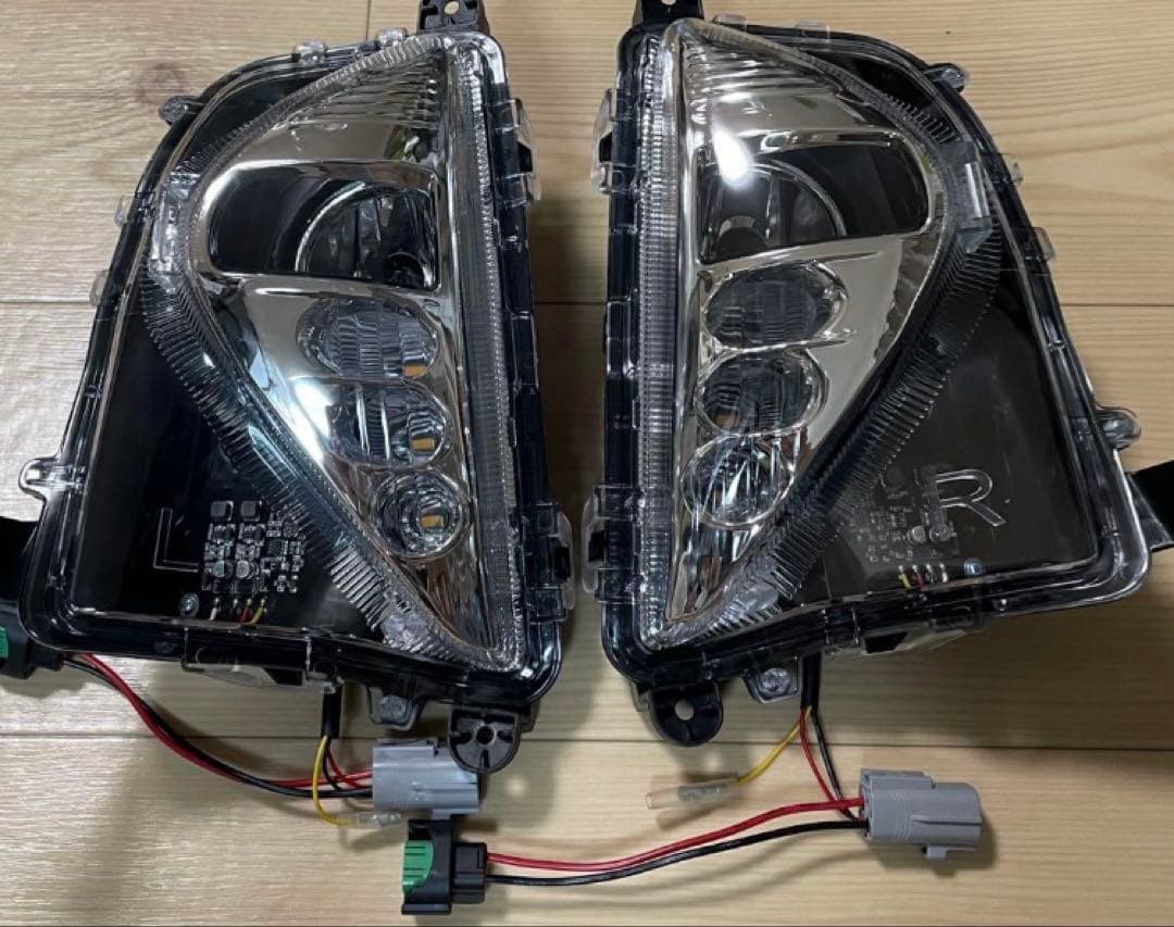 【即納】50プリウス　フォグ加工　バルブ交換式　H8H11H16バルブ対応