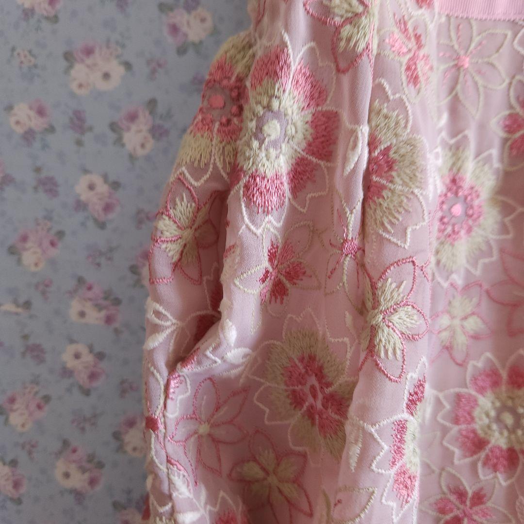 【140】TOCCA　刺繍ワンピース