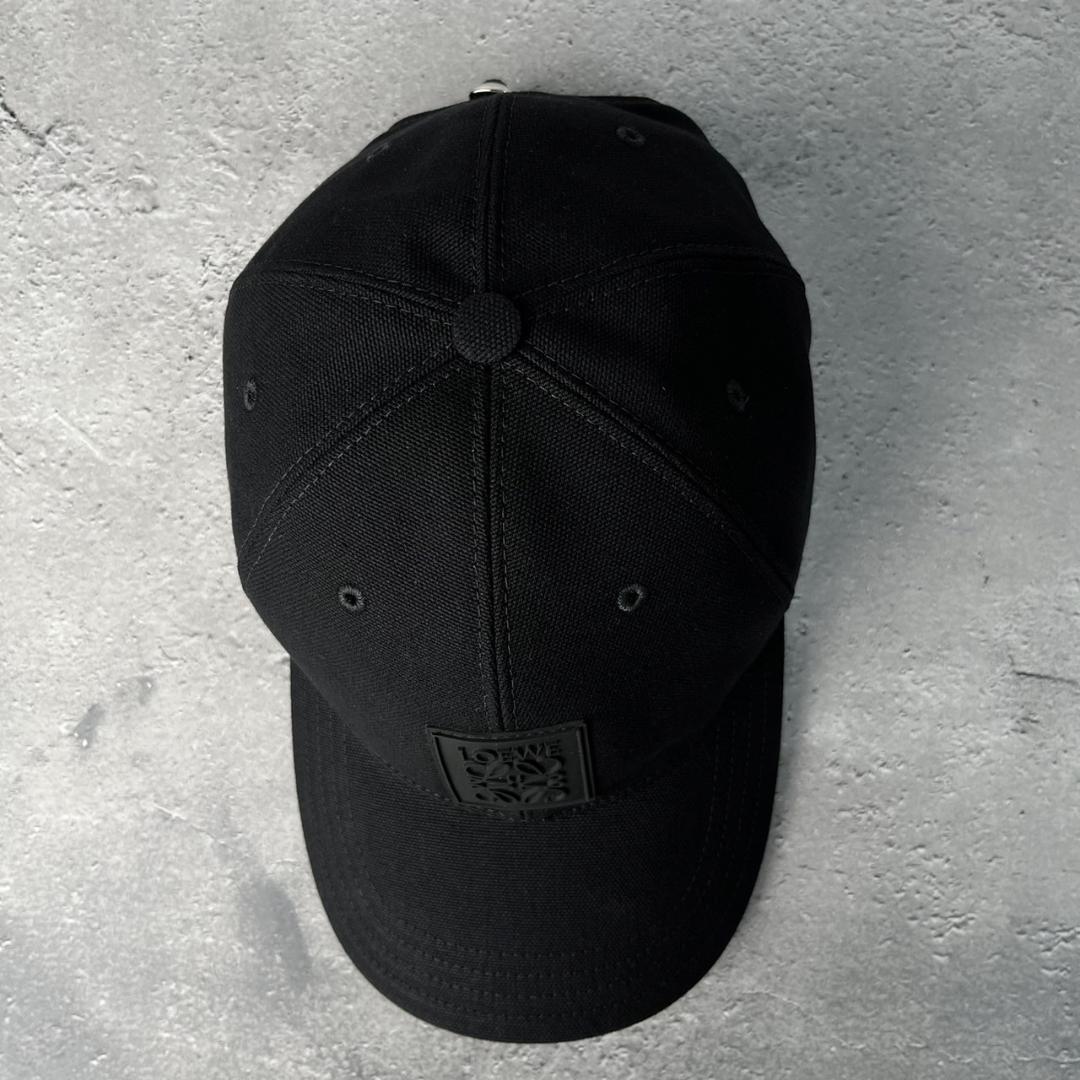 LOEWE ブラック キャンパス パッチキャップ ロゴ刺繍 2025SS