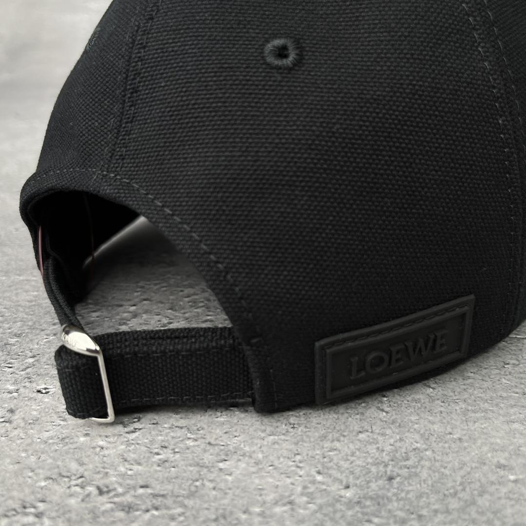 LOEWE ブラック キャンパス パッチキャップ ロゴ刺繍 2025SS