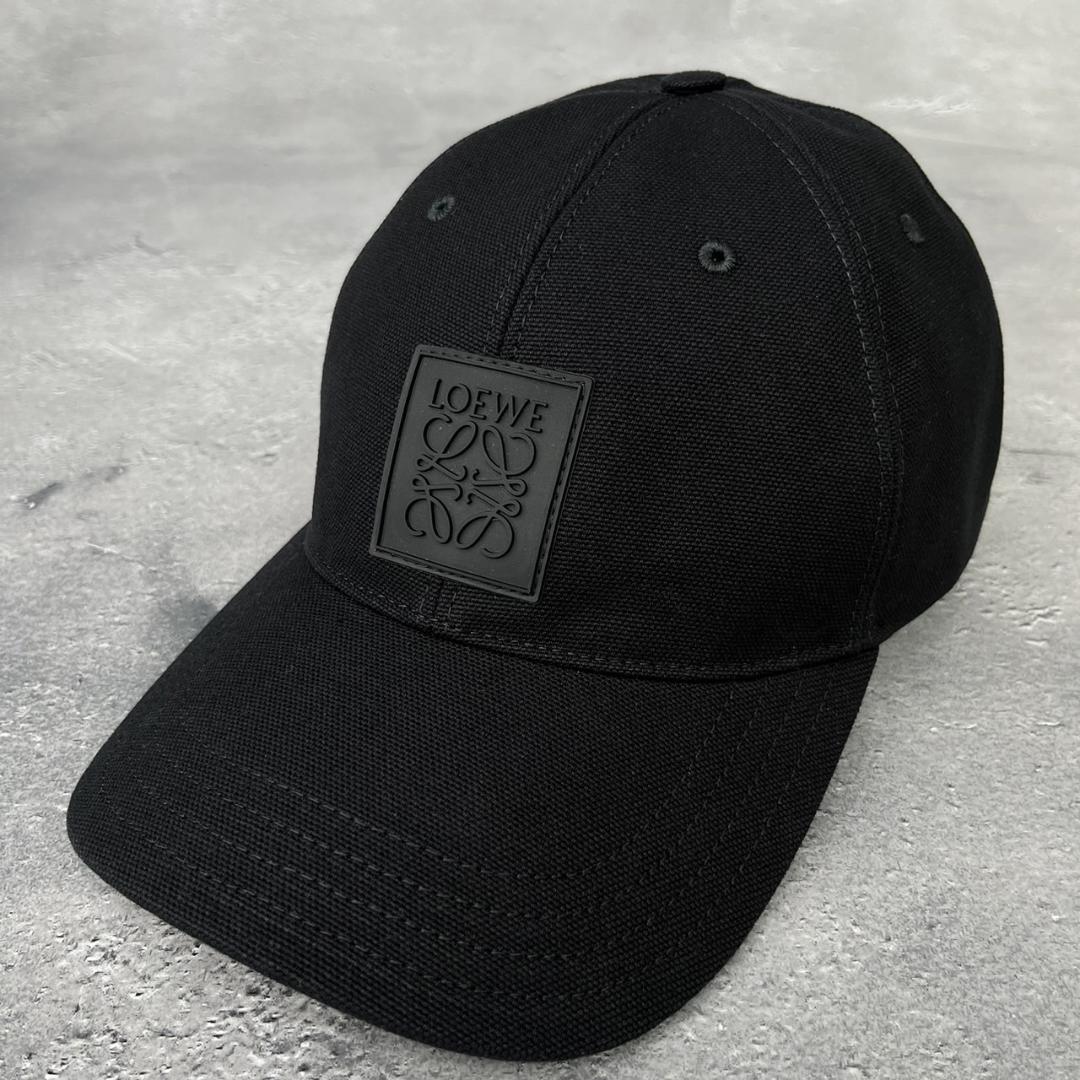 LOEWE ブラック キャンパス パッチキャップ ロゴ刺繍 2025SS