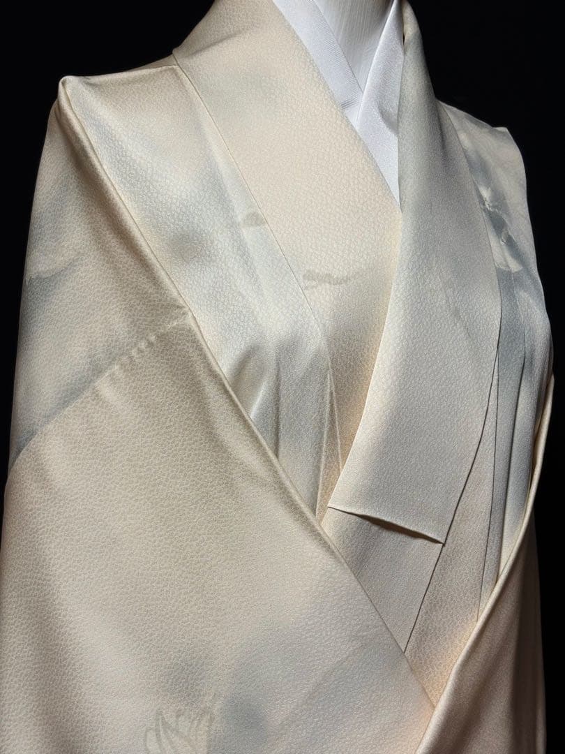 未使用品　和服　正絹　手描き.暈し染め　花模様　付下げ(斉藤三才.作家物)落款