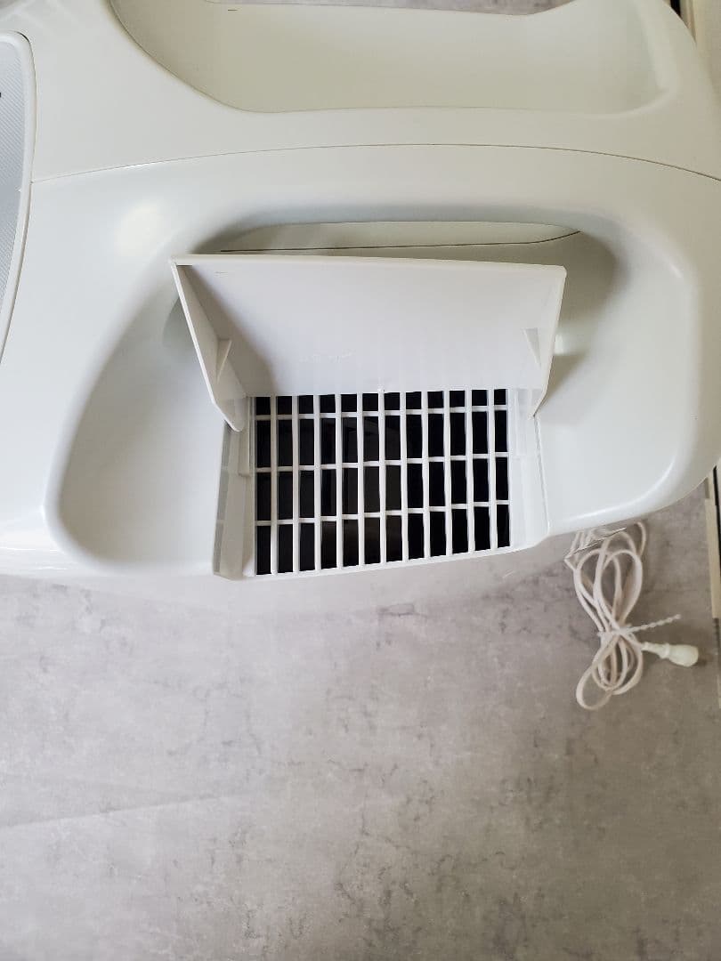 美品　コロナ　除湿器　CDーP63A