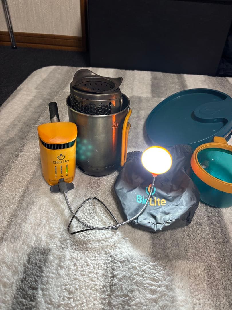 BioLite バイオライト　キャンプストーブ　焚き火　アウトドア