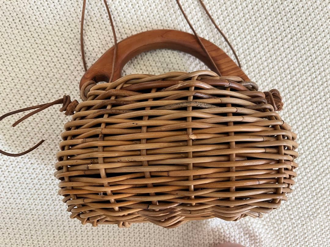 HItsuki ☆ウッドハンドルポシェット☆かごバッグ ショルダーバッグ