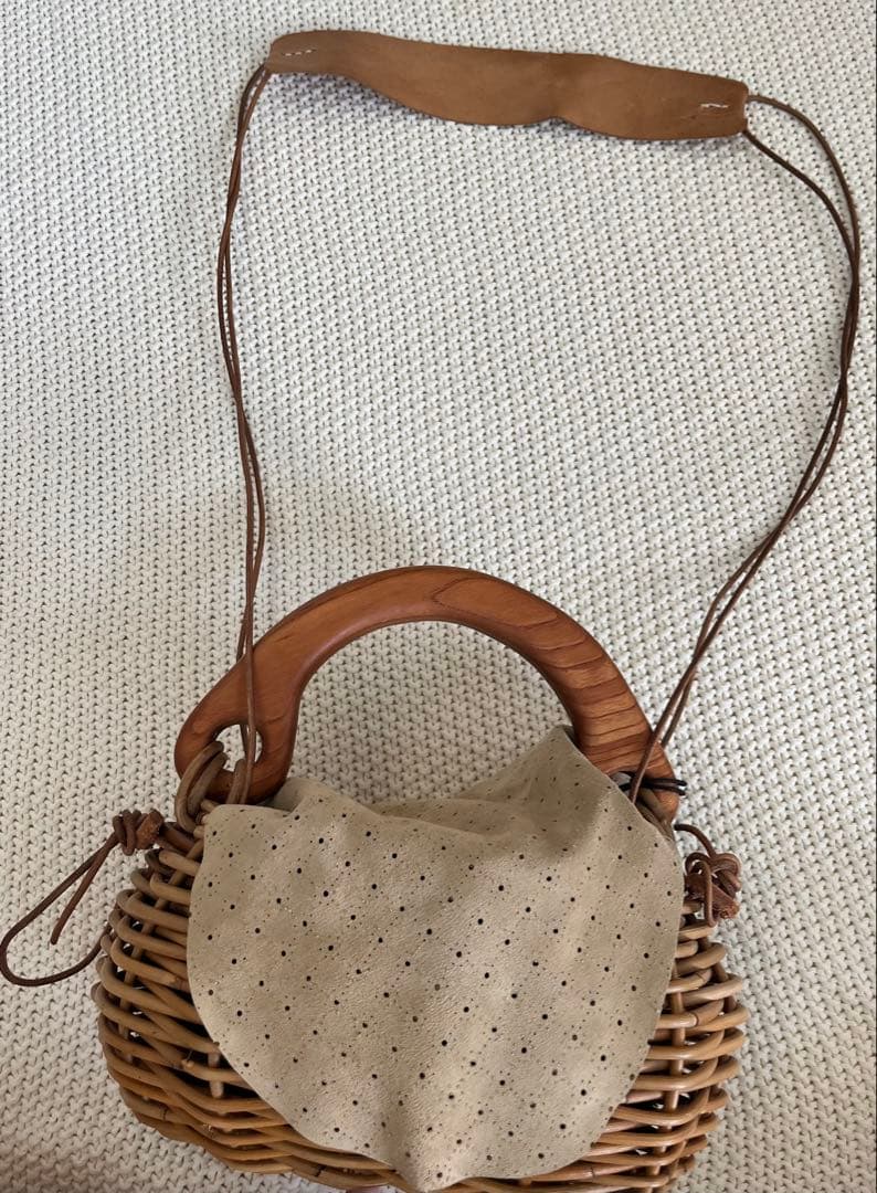HItsuki ☆ウッドハンドルポシェット☆かごバッグ ショルダーバッグ