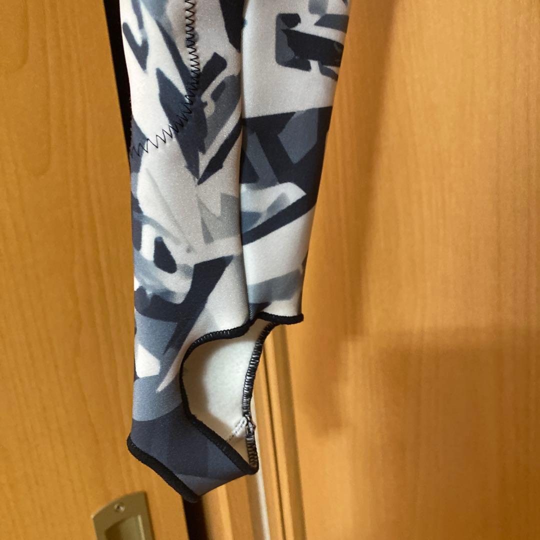 スキーウェア　165 デサント　レーシングスーツ　ワンピ　ワンピース　白　黒