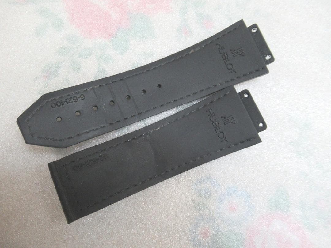 希少　白　 ウブロ 純正 　クロコダイル×ラバーベルト クラシックフュージョン