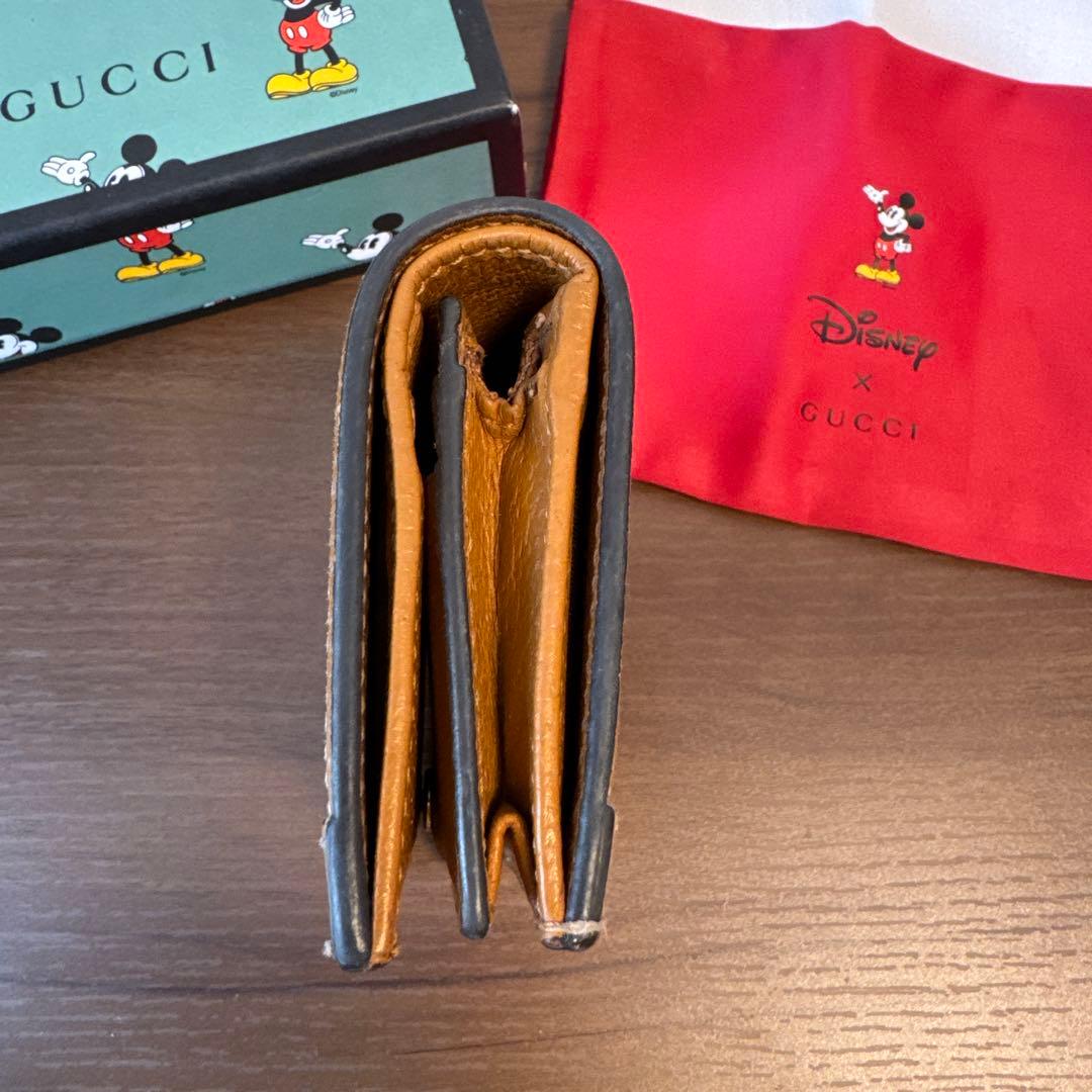 GUCCI 2つ折り財布　ミッキー